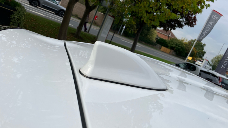 Toyota Yaris 1.5 Hybrid Icon 5dr CVT Hybrid Hatchback